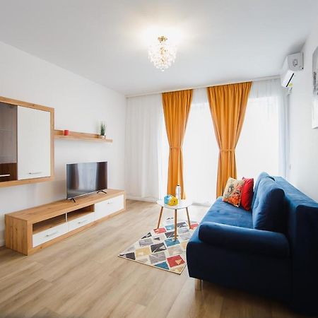 Appartement Trio Orange à Oradea Extérieur photo